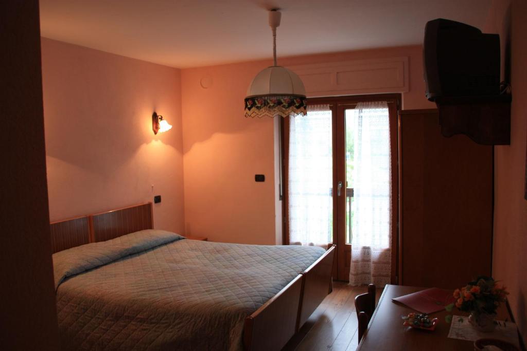 Hotel Bellevue Gignod Room photo