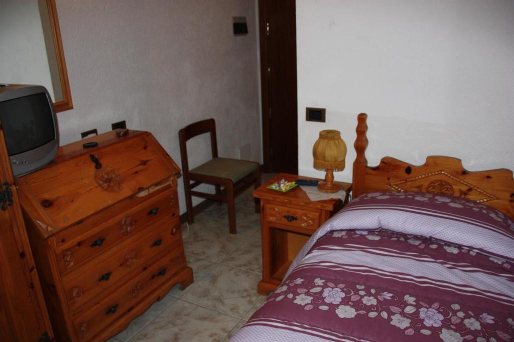 Hotel Bellevue Gignod Room photo