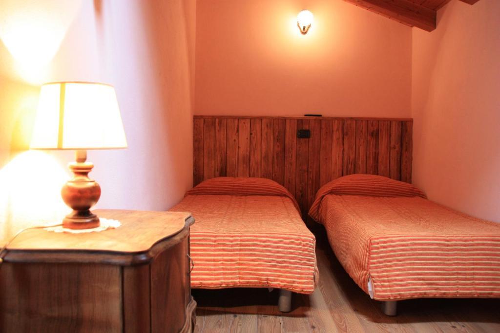 Hotel Bellevue Gignod Room photo